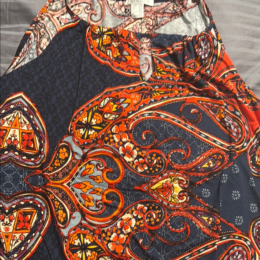NWOT Summer Colorful Paisley Print Top